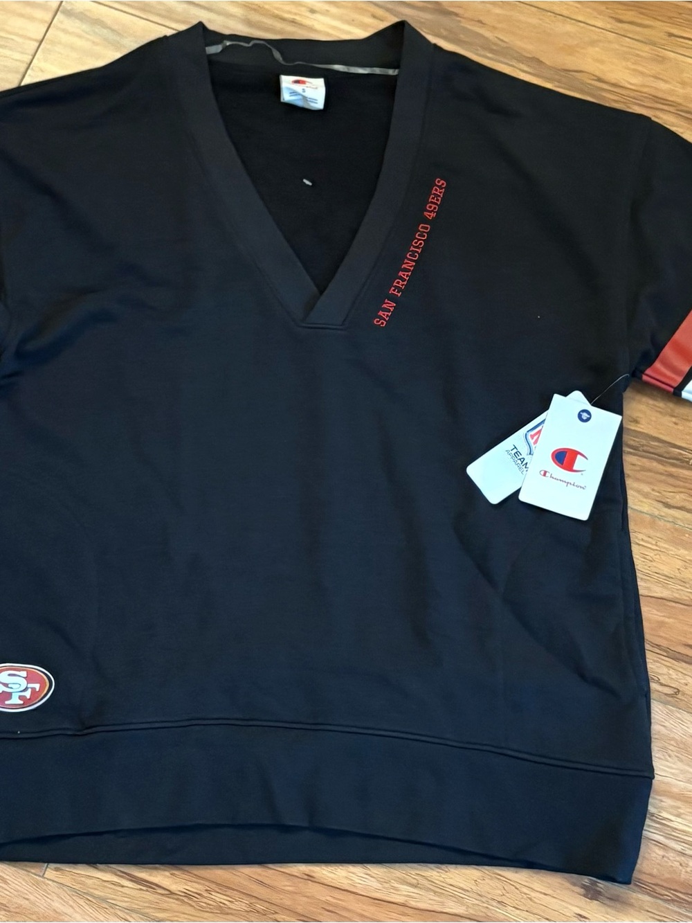 NWT Champion San Francisco 49ers V-Neck Sweatshirt Mens Small Black NFL Pullover